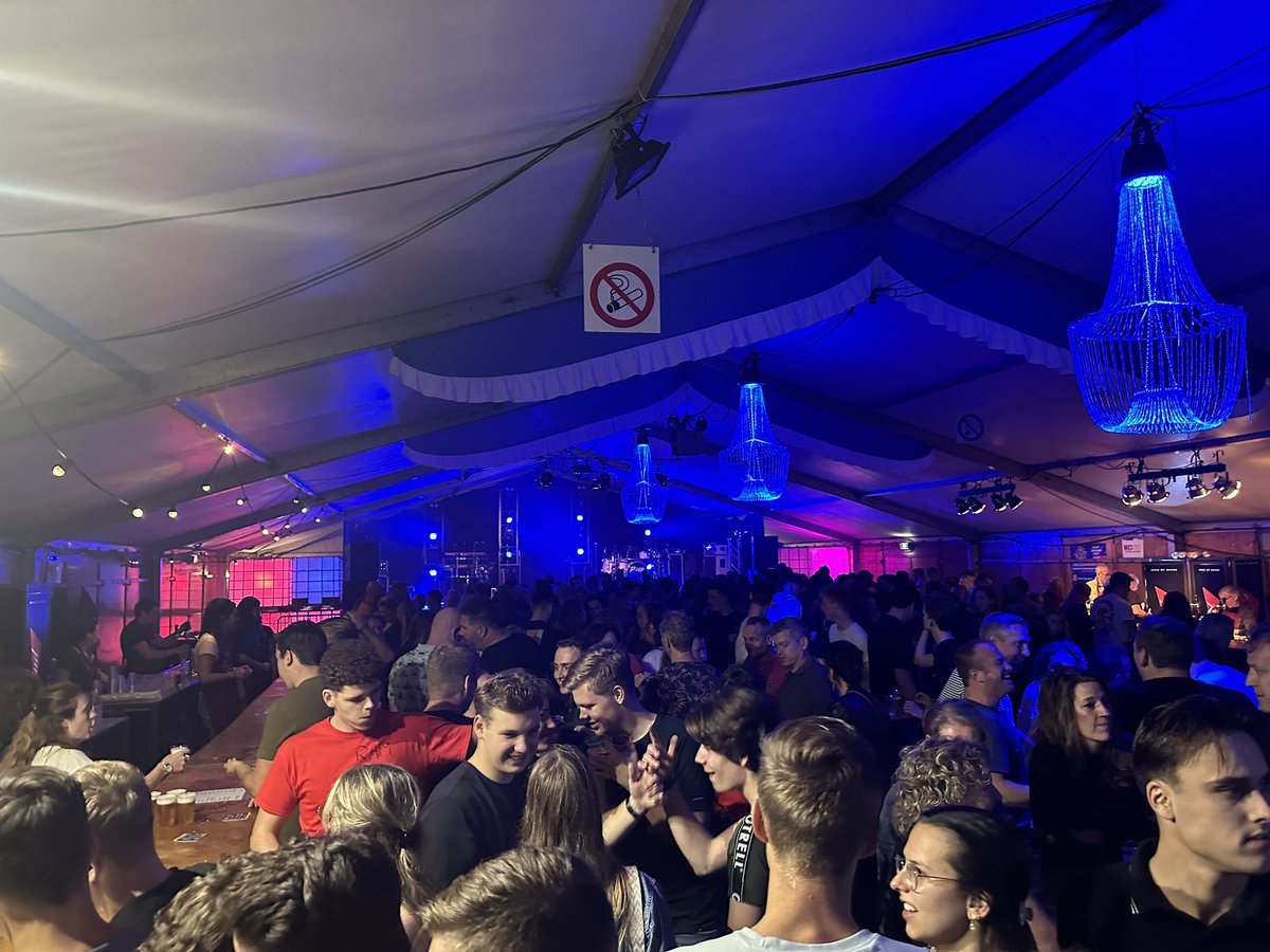 Onze tent loopt al lekker vol. Het is nu wachten op de Partycriminals. Ben erbij!
