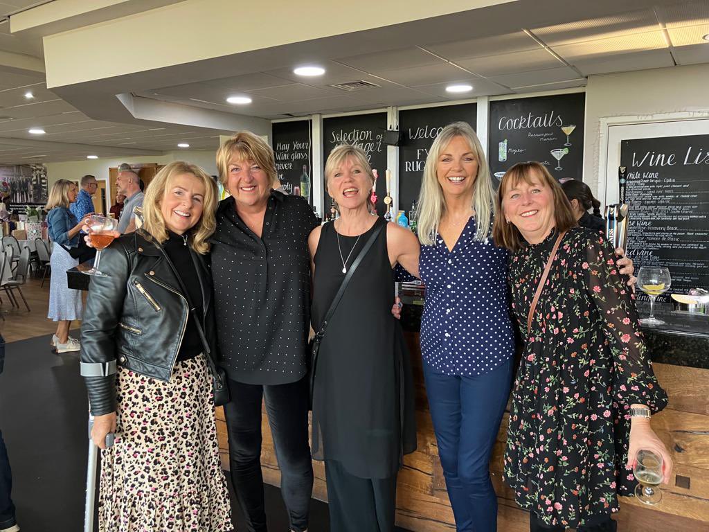 MortgageSusanne's tweet image. Wow, how has this happened? 60! that was always so old when I was 20! Anyway, old as you feel and all that! I have had a fabulous week celebrating.ABBA voyage was incredible &amp;amp; an action packed couple of days in London,now back to my 61styear 🥂#dryingout #family #friends #Libra