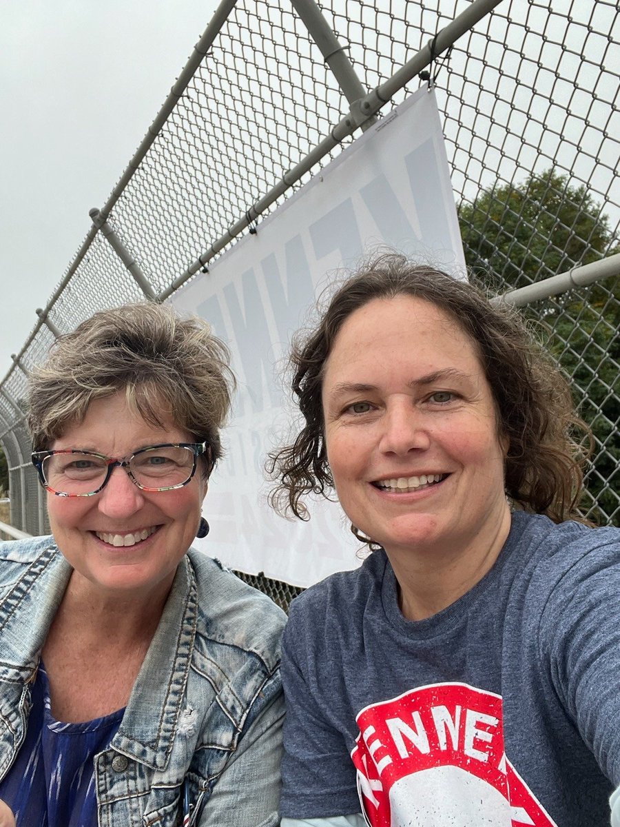 JackmanRadio's tweet photo. Team Kennedy New Hampshire waved our amazing banner for the good people of the seacoast today! Lots of honks and a positive response. #NHForKennedy #HealTheDivide #livefree 
Get involved today: https://t.co/KFXLyjP0VF https://t.co/okGPRPtgkk