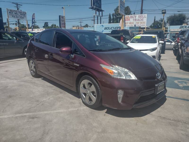 FJAutoSale's tweet image. Eco-friendly and stylish – the 2013 Toyota Prius is the perfect blend of efficiency and innovation. 🌿🚗 Elevate your daily drive with this eco-conscious marvel! Visit us today to go green in style. 💚 #ToyotaPrius #EfficiencyElevated #GoGreen #hybrid