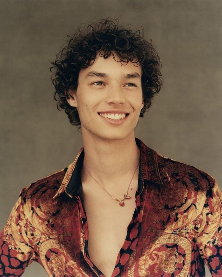 Apenas sendo muito lindo e gostoso