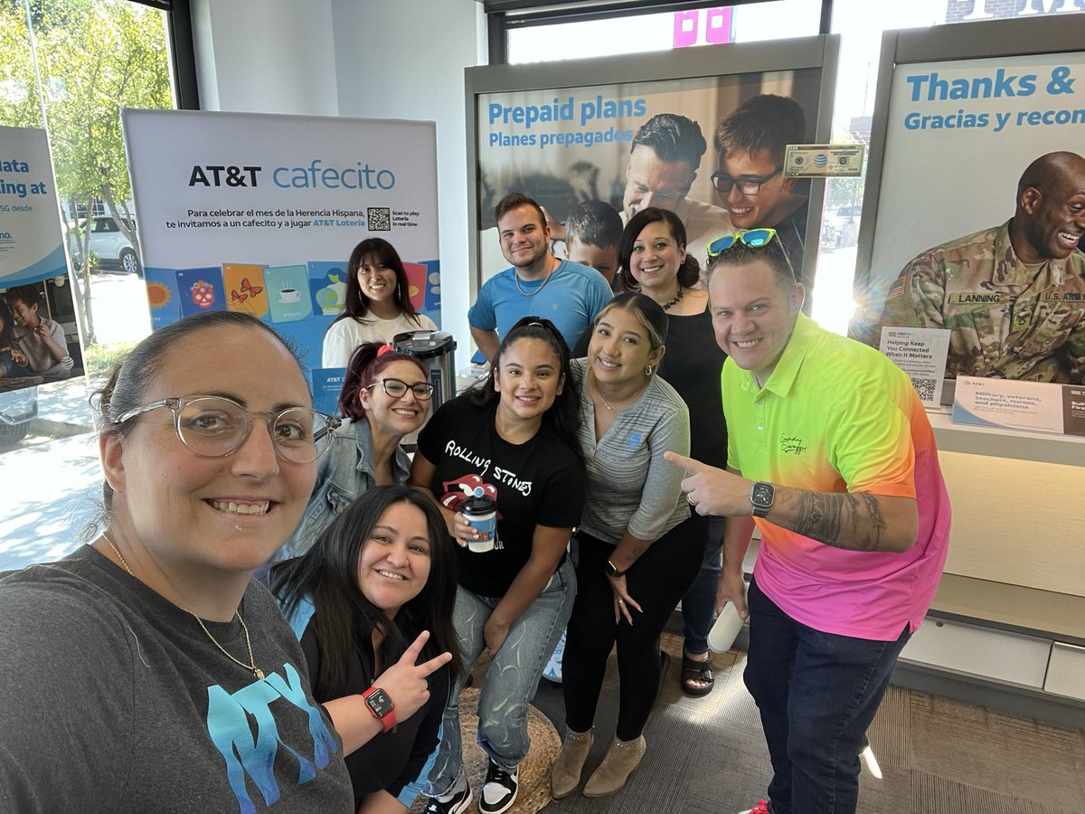 JosieCastroGar1's tweet photo. What!?! Decades Day and a NTX Roadshow! Count me in! Tons of fun today with @ksusig @bpioli22 @StacieMcGraw @GraceFCarrillo @KarenSRivas_ @NTX_Anuksha and of course - the one, the only, @ProTechMikeD! 😎 @NTX_Market @SSanjuaneloS @Megan_NTX https://t.co/c6KWF4tSwW