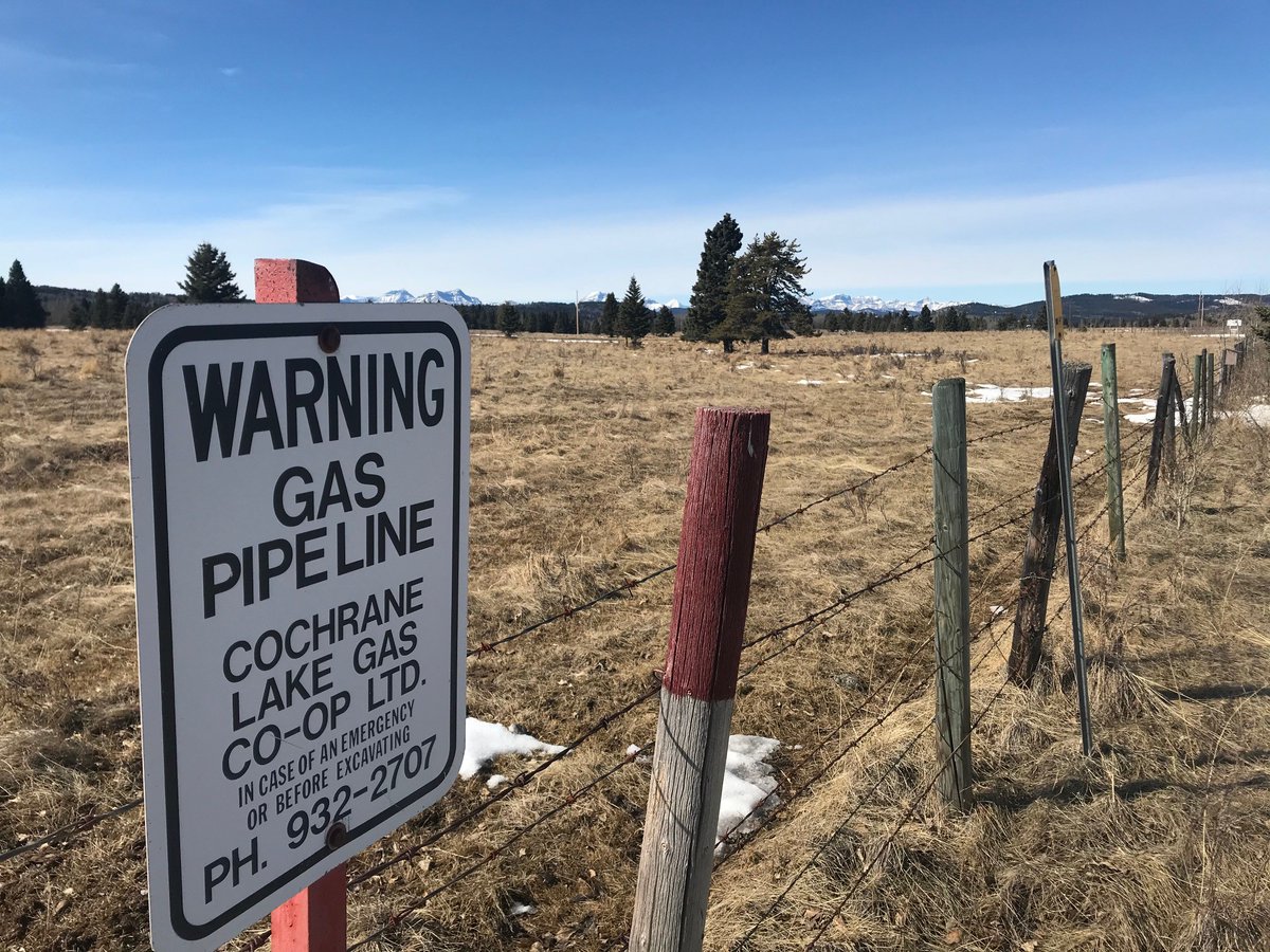 Canadian Natural Gas Utility Workers’ Day is October 10th, a day that marks the anniversary of the final weld on TC Energy’s cross-Canada natural gas mainline infrastructure system completed in 1958.
On this day, we commemorate the important role of natural gas utility workers.