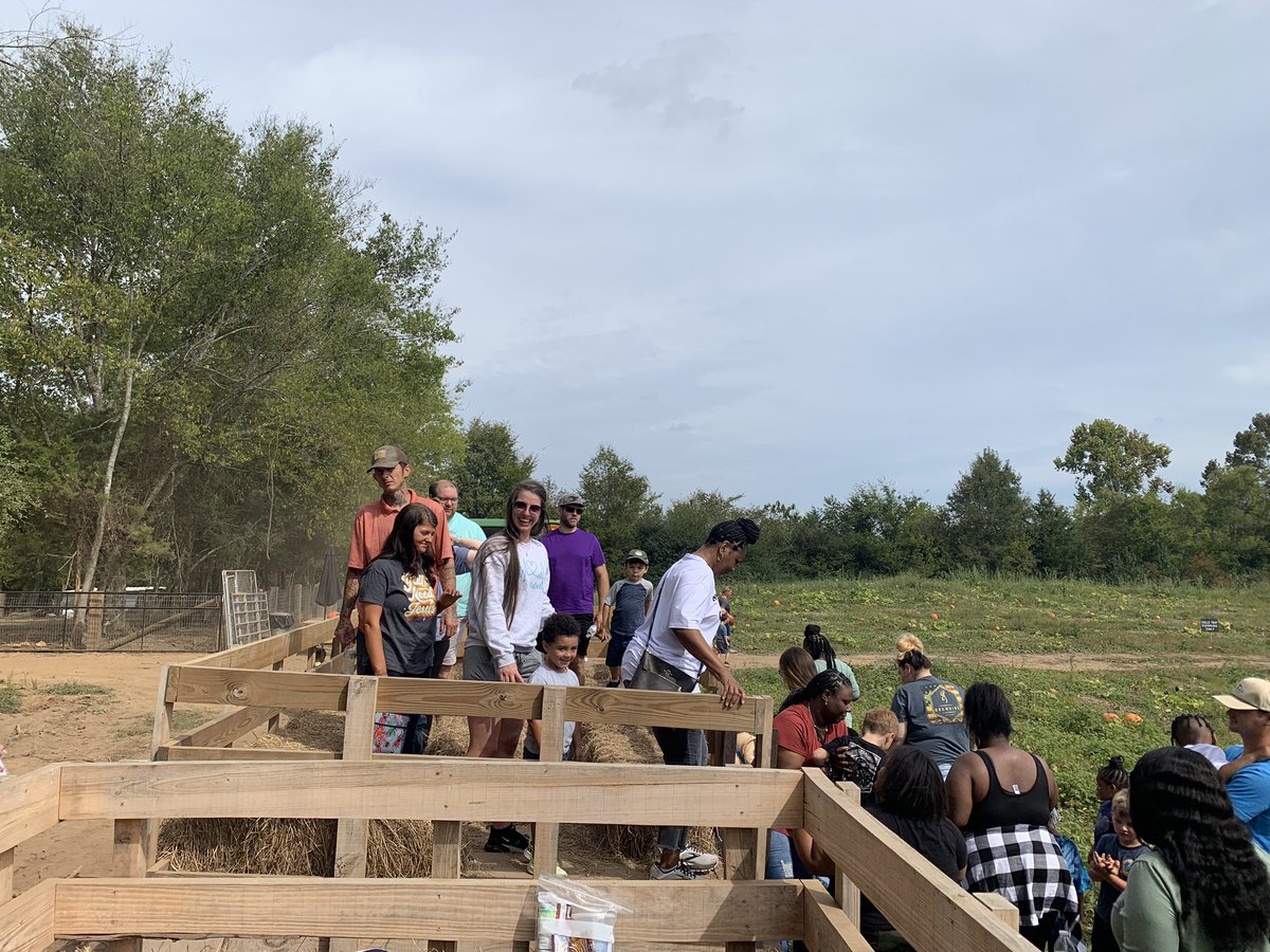 <a href="/SycamoreElem/">Sycamore Elementary</a>  family involvement day. Field trip with 💯 of parents participation 🌻<a href="/TCBOE/">Talladega Co Schools</a>