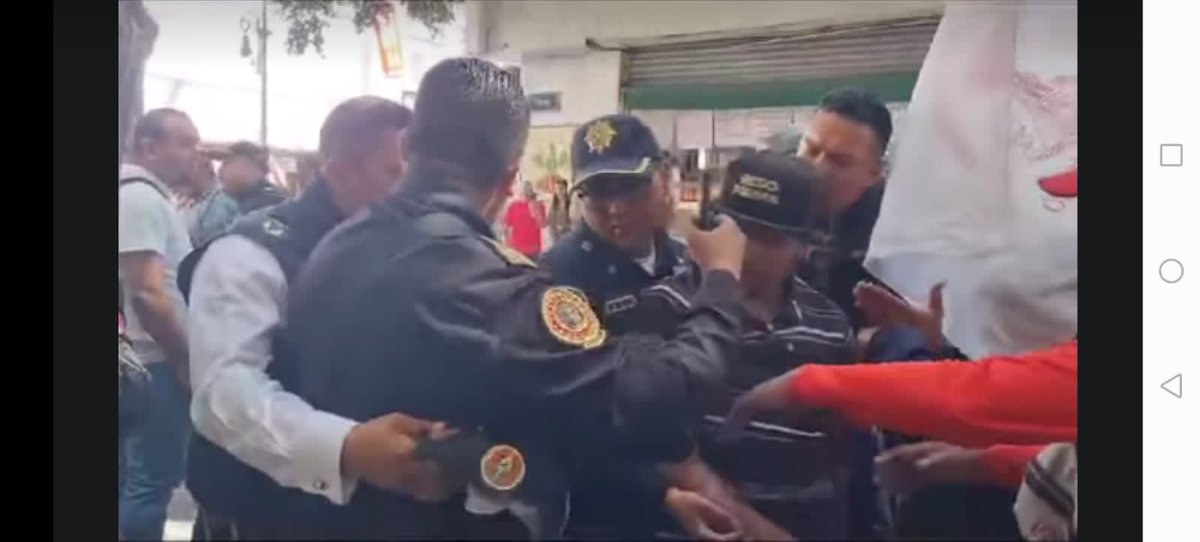 Todo el aparato represor  #MorenaReprimeEnLaCDMX lo utilizan sobre la población, por exigir sus derechos