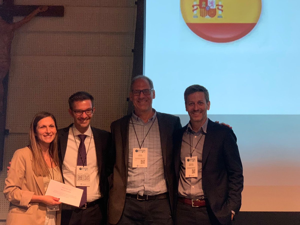 monicamarinoo's tweet photo. Entrega de premios a los trabajos de investigación, en el Congreso #SAHE2023
Feliz de haber cumplido con esta etapa.
Felicitaciones a todos los ganadores. @manuelbarbero11 @MeliDirchwolf @sebas_marciano @salvatore_piano @SAHEpatologia https://t.co/X3pGcN5iV1