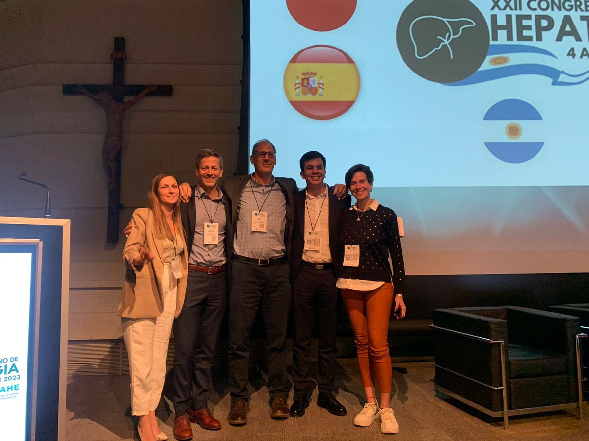 monicamarinoo's tweet photo. Entrega de premios a los trabajos de investigación, en el Congreso #SAHE2023
Feliz de haber cumplido con esta etapa.
Felicitaciones a todos los ganadores. @manuelbarbero11 @MeliDirchwolf @sebas_marciano @salvatore_piano @SAHEpatologia https://t.co/X3pGcN5iV1