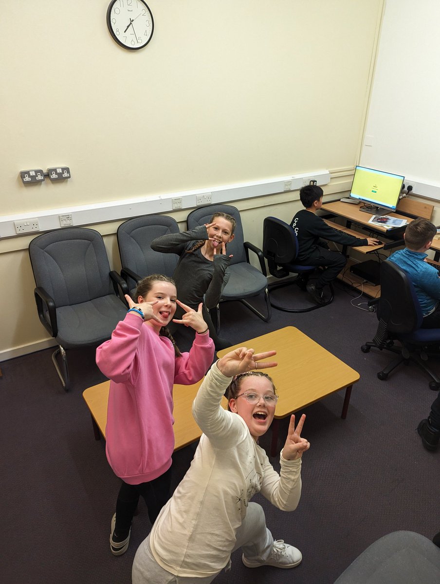 BlairvadachStew's tweet photo. Our new guests @BlairvadachOEC have had a brilliant evening getting used to their new surroundings. @SwintonPrimary

They have set some challenges for the weekend, played a team game as well as some well deserved Friday night fun time. #SwintonBV23 https://t.co/GPMKVnE8PB