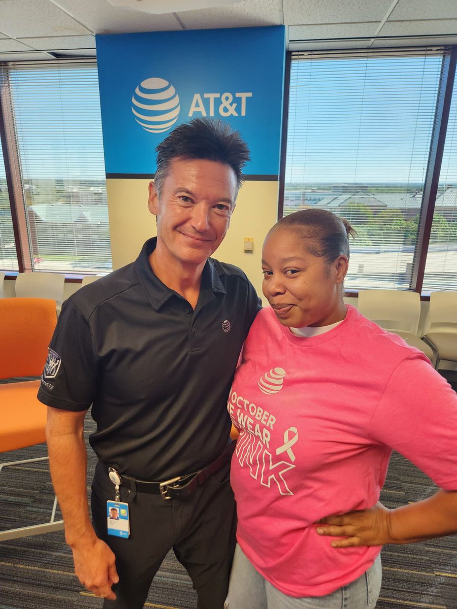 Let us introduce you to Mr. Kelly King. He came through and met with a couple of our stars at Lakeside. Torrence smiles says it all. #SCFW2023 #LifeAtATT #WeRtheNAC #SmithStarzz