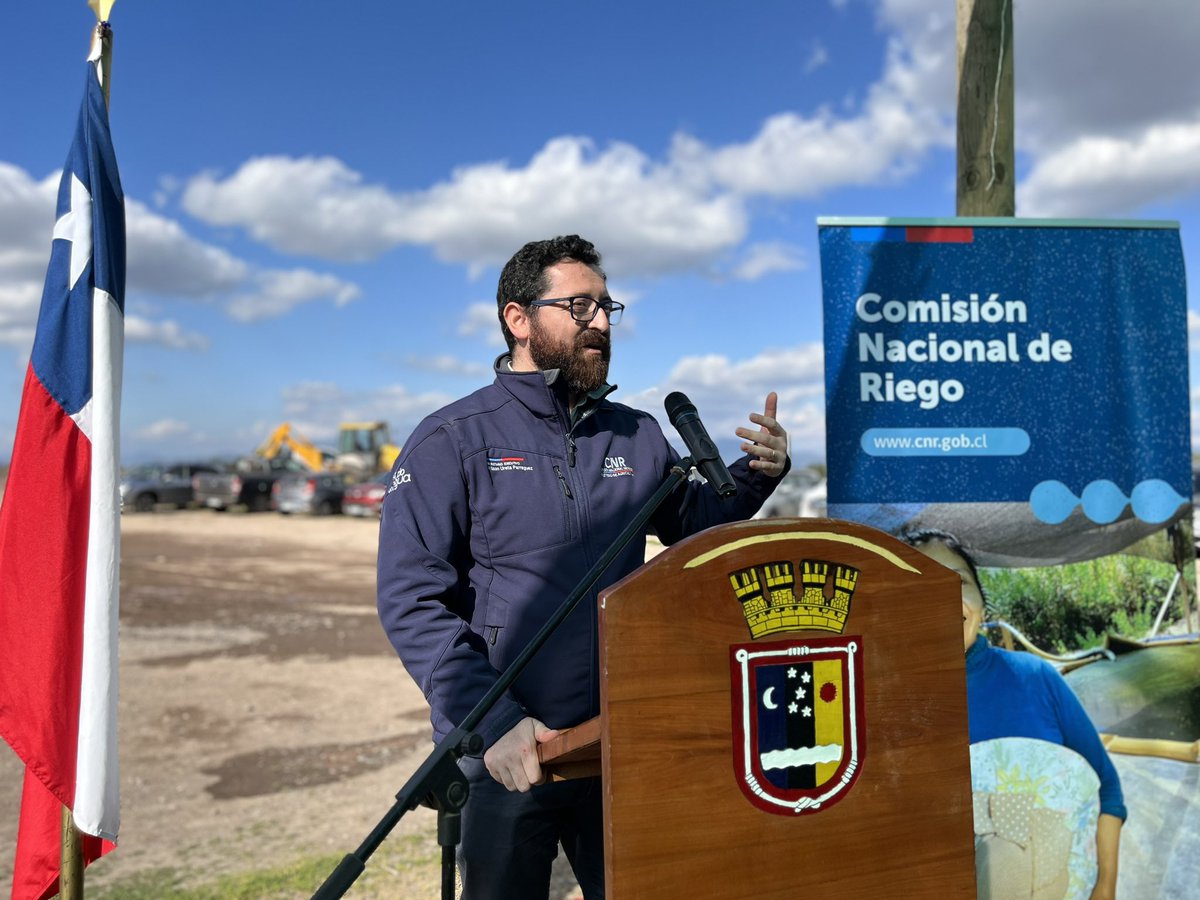 📍Ahora| En Placilla, director <a href="/ureta_wilson/">Wilson Ureta</a> y ministra <a href="/MinDesarrollo/">Ministerio de Desarrollo Social y Familia</a>, Javiera Toro, también encargada de reconstrucción por #SistemaFrontal, valoran trabajo coordinado con regantes en entrega de bonos de emergencia  de Ley de Riego por $3.300 millones para región de O’Higgins