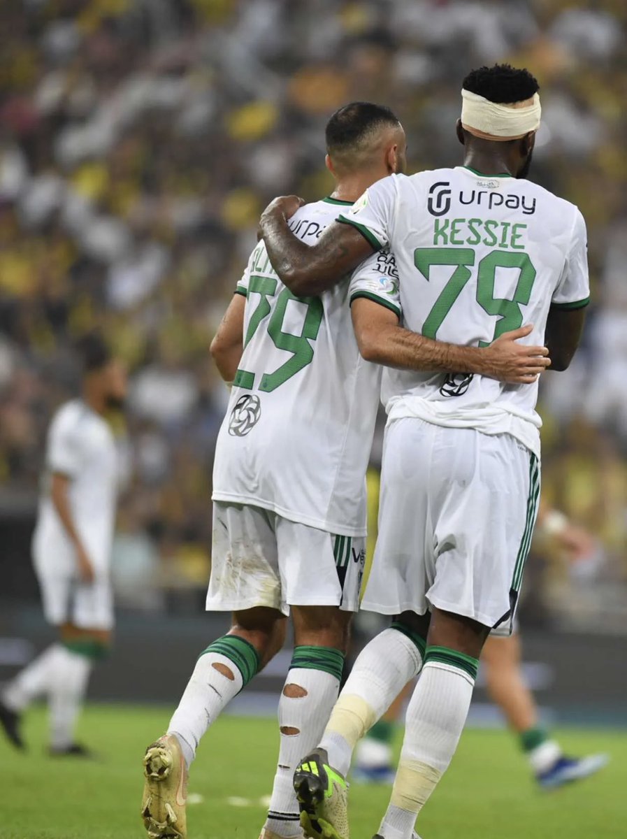 تذكّرتو شيء؟ 🤔

ابارك لكل جماهيرنا الغالية ولاخواني اللاعبين والاجهزة الفنية والادارية هذا الانتصار المعتاد والقادم اجمل 💚🤍 

#جده_كذا_أهلي_وبحر