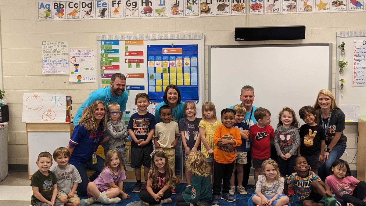 Midway_Mustangs's tweet photo. Congratulations to Mrs. Bobsiene, our Support Staff of the Year!!! She is our 4K Instructional Assistant &amp; goes above &amp; beyond each day for her students!! Congrats to our other finalists: Mrs. Etheredge, Mrs. Abdalla, Ms. Suddeth &amp; Mrs. Gilbert! 🎉🤩 https://t.co/Jd1SIBKldC