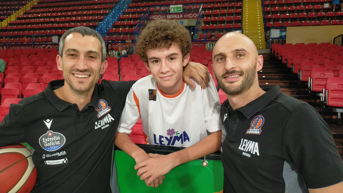 Gracias a vosotros por venir, y por los animos! Roque es un grande, para nosotros ha sido una alegria inmensa verlo alli. <a href="/BCAtlantic/">V Atlantic Basquet Camp</a> <a href="/capenedo8/">Carlos Penedo 🍊</a>