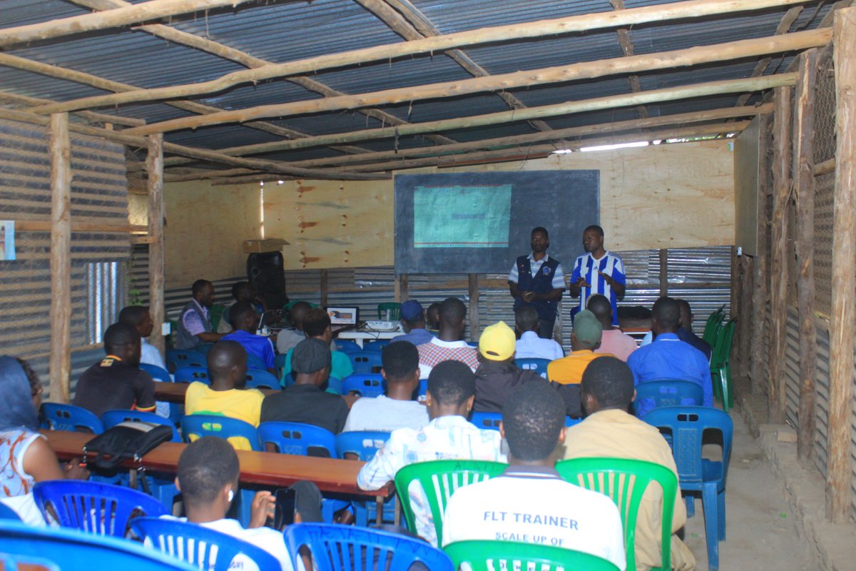 BinezeroHirwa's tweet photo. KRLON's ONLINE REPORTING SYSTEM was launched an more than 70 were trained .Thanks to @letshelpint ,@UNHCRuganda ,@We_Are_Alight ,@GoldNeighbors ,RESDA,YUFAT,KITAD and NVG for their contribution to making this a success.
#hopeawayfromhome
#WithRefugees
#krlon https://t.co/F3AYm7LyFS