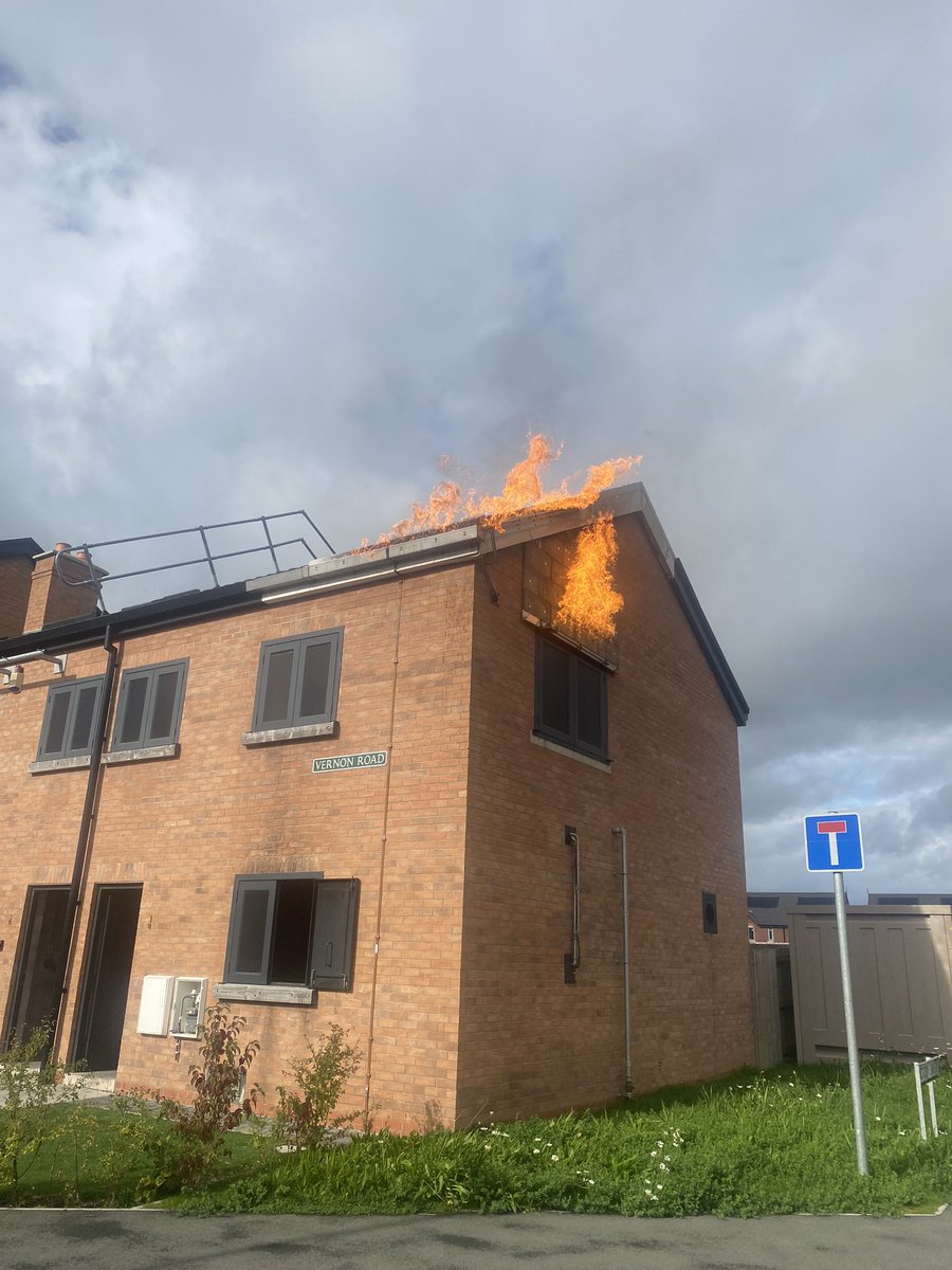Thanks  <a href="/CheshireFire/">Cheshire Fire and Rescue Service</a> for showing us round your amazing facilities. Realistic training = safer Firefighters. <a href="/LancashireFRS/">Lancashire Fire & Rescue Service</a> <a href="/stevejhealey/">Steve Healey</a>