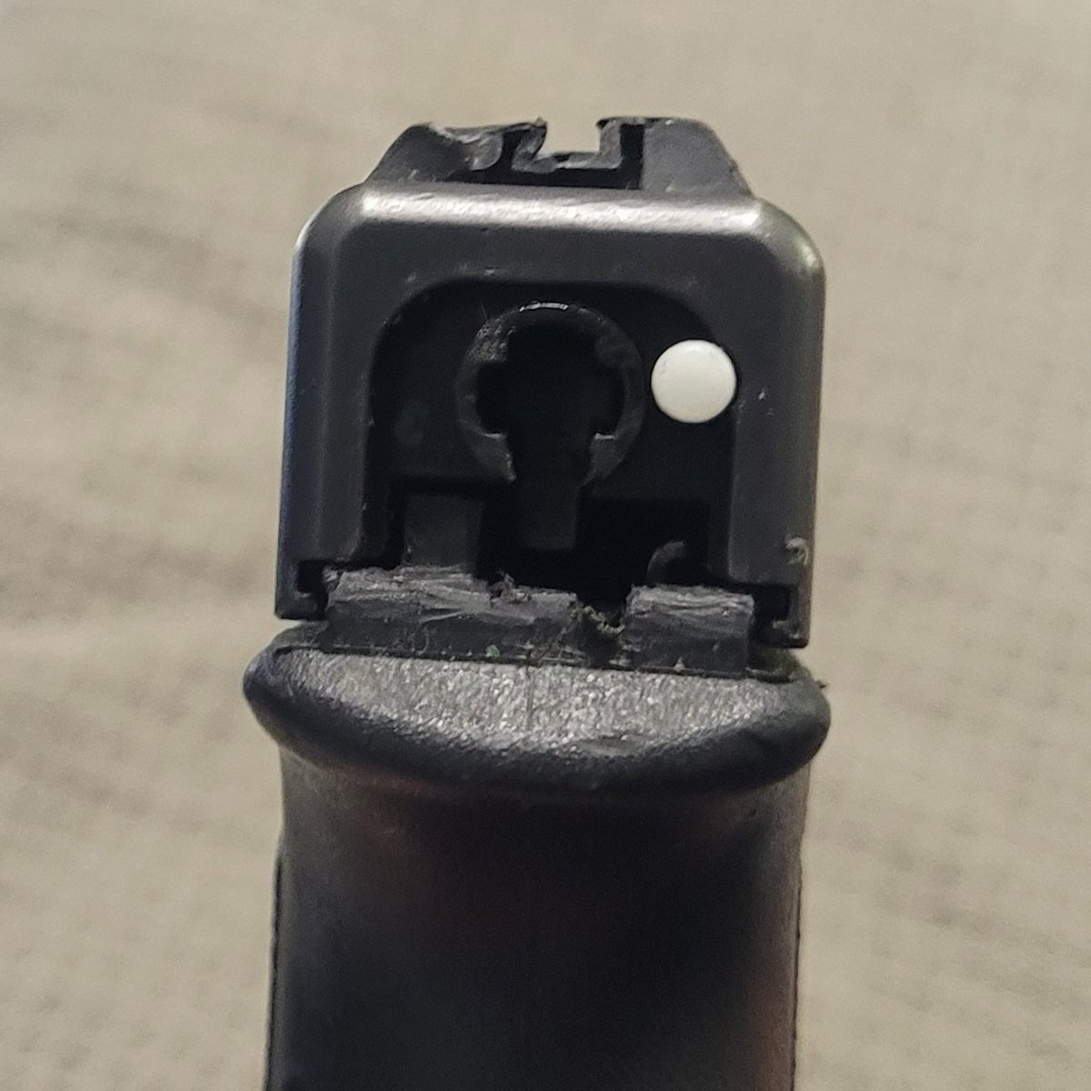 NaviGoBoom's tweet photo. Buying evidence locker Glocks is fun because sometimes it's really easy to peice together what happened https://t.co/IGt5qIJJ29