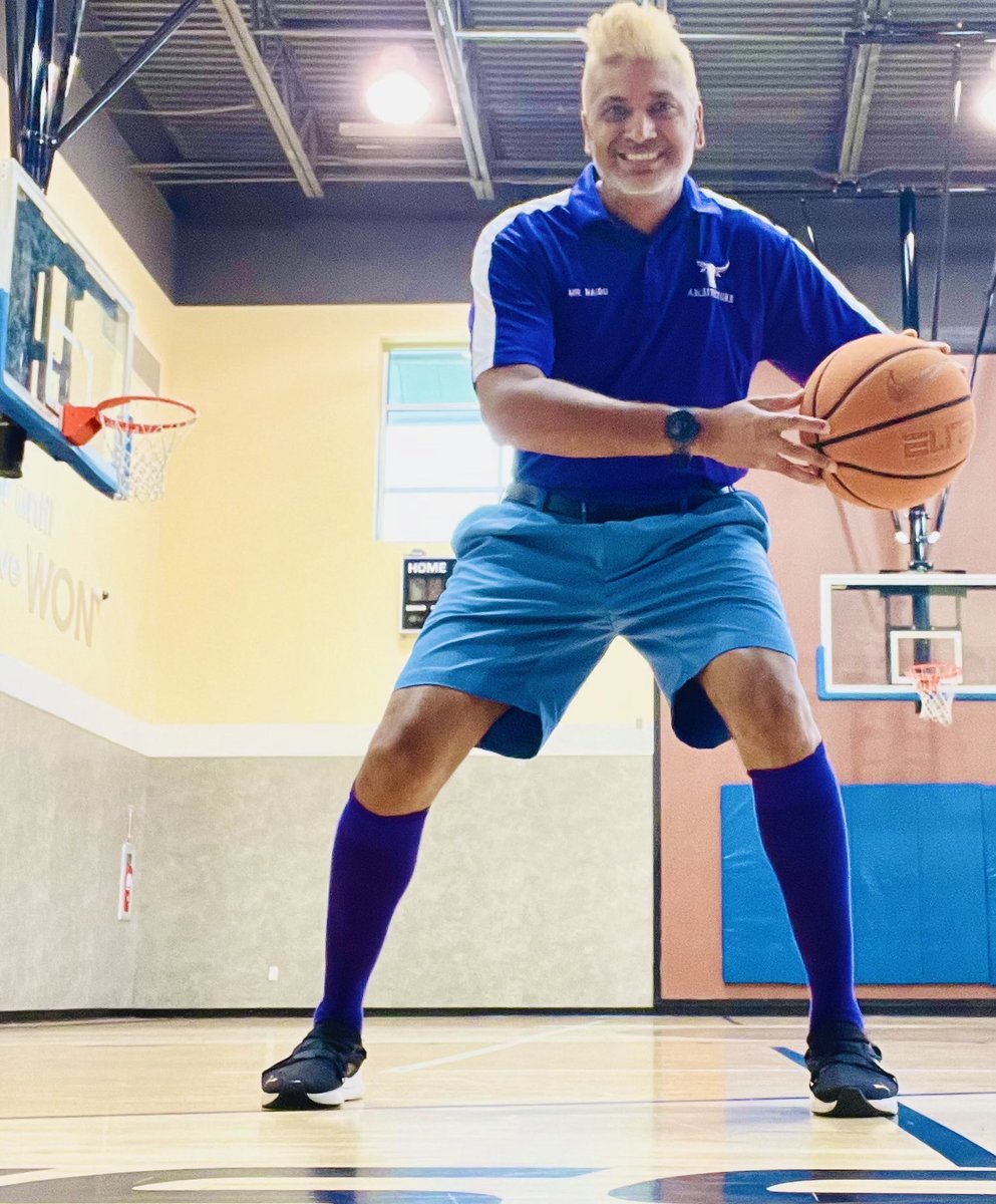 rnglobalgroup's tweet photo. Today was baggy shorts day!  For spirit week I combined baggy shorts with purple out long socks…looking forward to the next yearbook spirit week, enjoy your long weekend everyone https://t.co/gDrtwPTL9G
