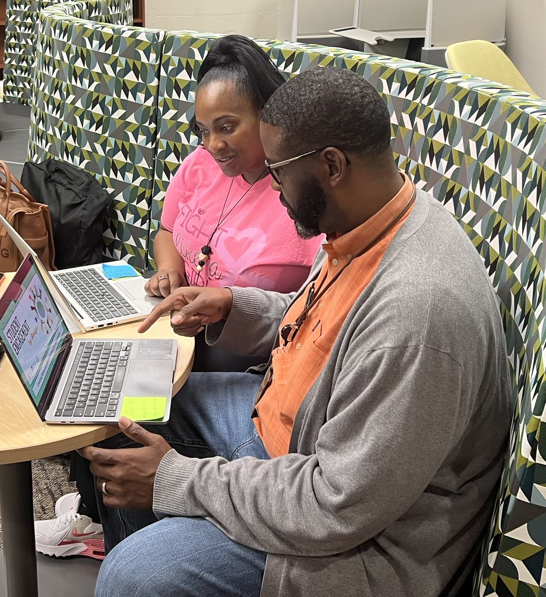 CBowPhD's tweet photo. Collaborating to deliver exceptional professional development about Student Engagement as only @APSAcademics @APS_IDD can for @APSDeerwood PL Day @EJones1Support @APSIDDCBowman @apsupdate @ahrosser @APSIDDJSFaison https://t.co/UUzrwSYjFx