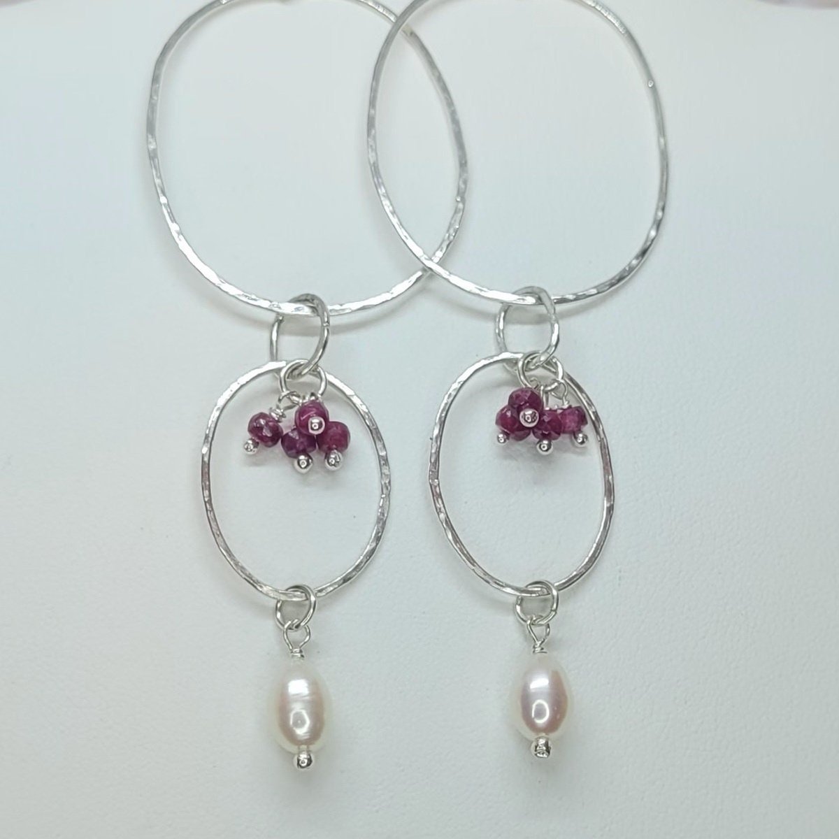 Maggiemcmane's tweet photo. Beautiful, Handmade 4 inch Ruby Cluster and Pearl Drop Earrings. Long, Lovely, Lightweight, and Perfect for the Holidays!  Find them now in my Shop, Maggie McMane Designs
 https://t.co/MK7xYfYYid https://t.co/CeE5ZhabYc