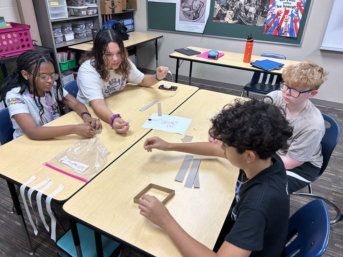 Laura McFarren tweet media