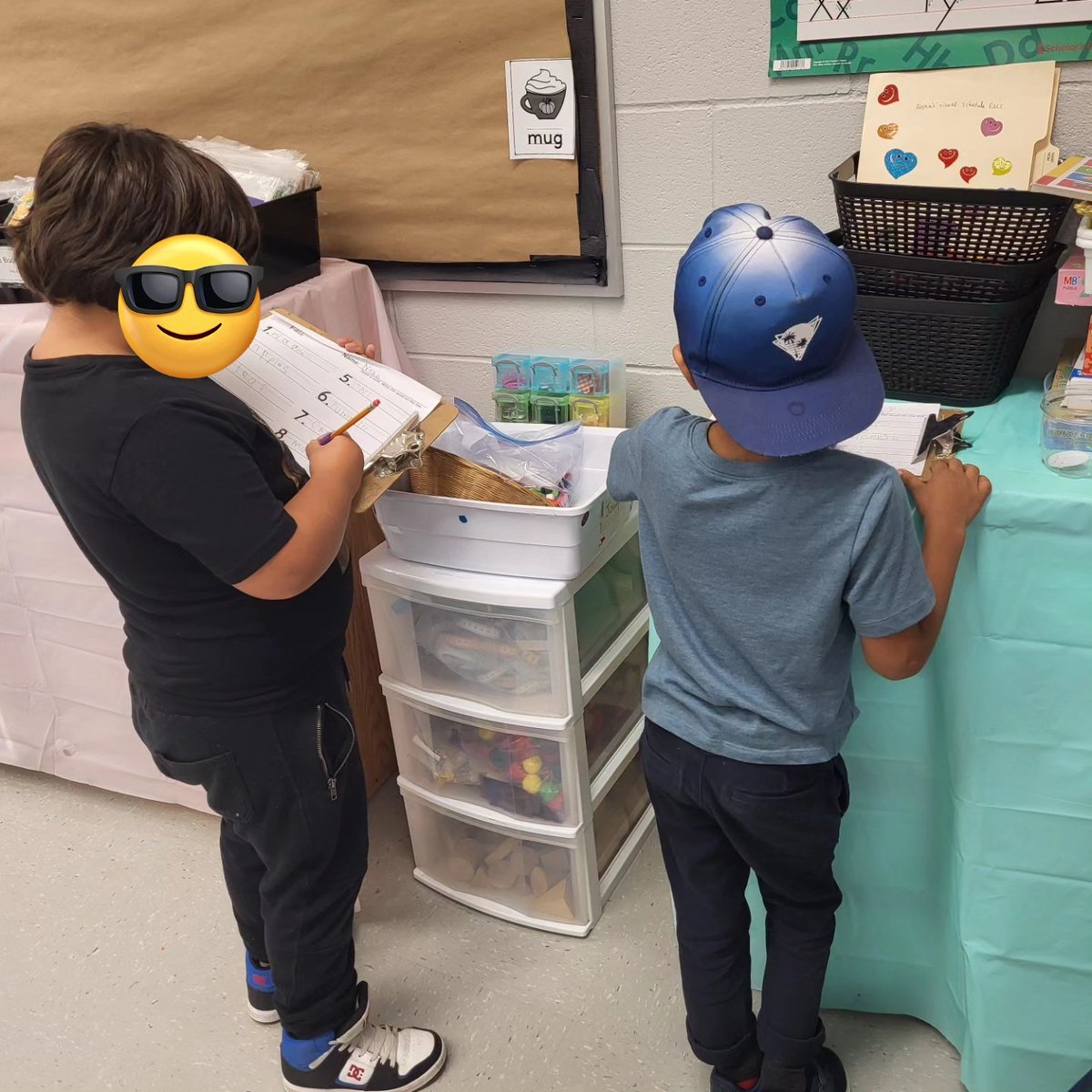 MissKayWhite tweet media