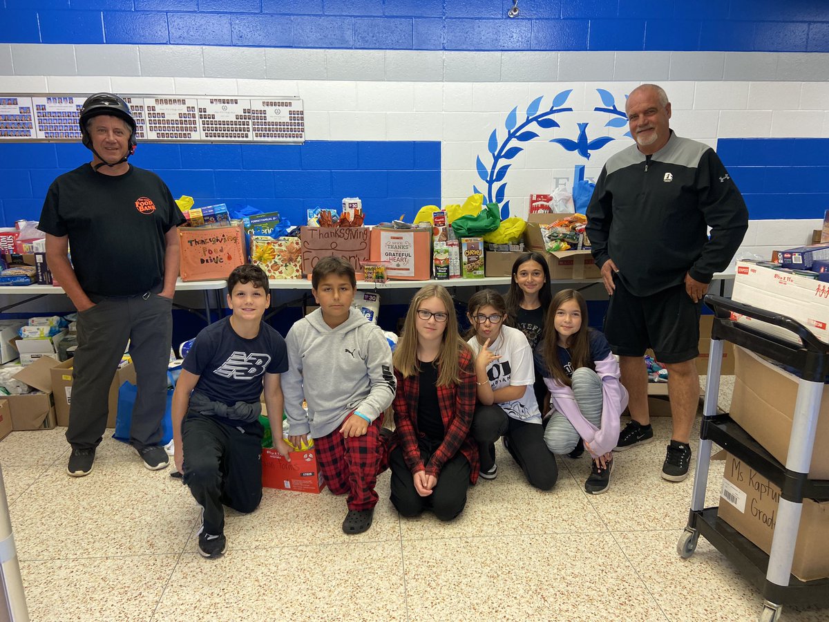 Father F.X. O'Reilly (@smcdsb_ffx) on Twitter photo Thank you to our amazing families for going above and beyond to support to the Tottenham food bank this Thanksgiving. #grateful #givingback <a href="/SMCDSB/">Simcoe Muskoka Catholic District School Board</a>
Happy Thanksgiving! Thank you to our amazing families for going above and beyond to support to the Tottenham food bank this Thanksgiving. #grateful #givingback <a href="/SMCDSB/">Simcoe Muskoka Catholic District School Board</a>
Happy Thanksgiving!