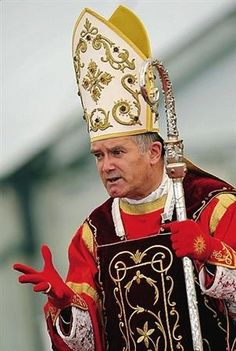 ChazakielDoremi's tweet photo. I will not listen to the man in the Dagon-Hat

I will not pretend to drink blood because the man in the Dagon-Hat tells me to

I will not pay tithes to add gold to the sea serpent dragon hoard

I will not put a statue of the man in the Dagon-Hat's half fish freak god in my house https://t.co/4UJqNYbt81