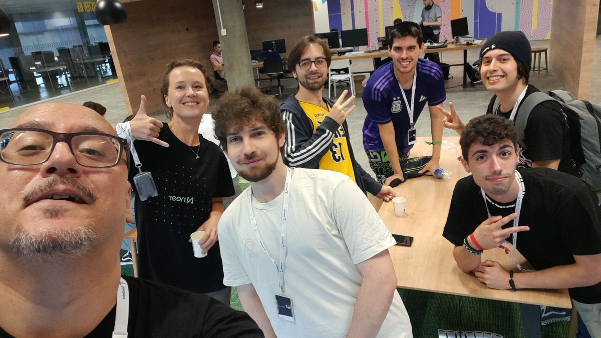 NEARDevHub's tweet photo. Hey, Madrid hackers!
This is a busy night at the @BlockandChange hackathon in @42MadridFTef
See you guys at the @NEARDevHub booth!
#NEAR #theBOS https://t.co/P78VFnMNH3