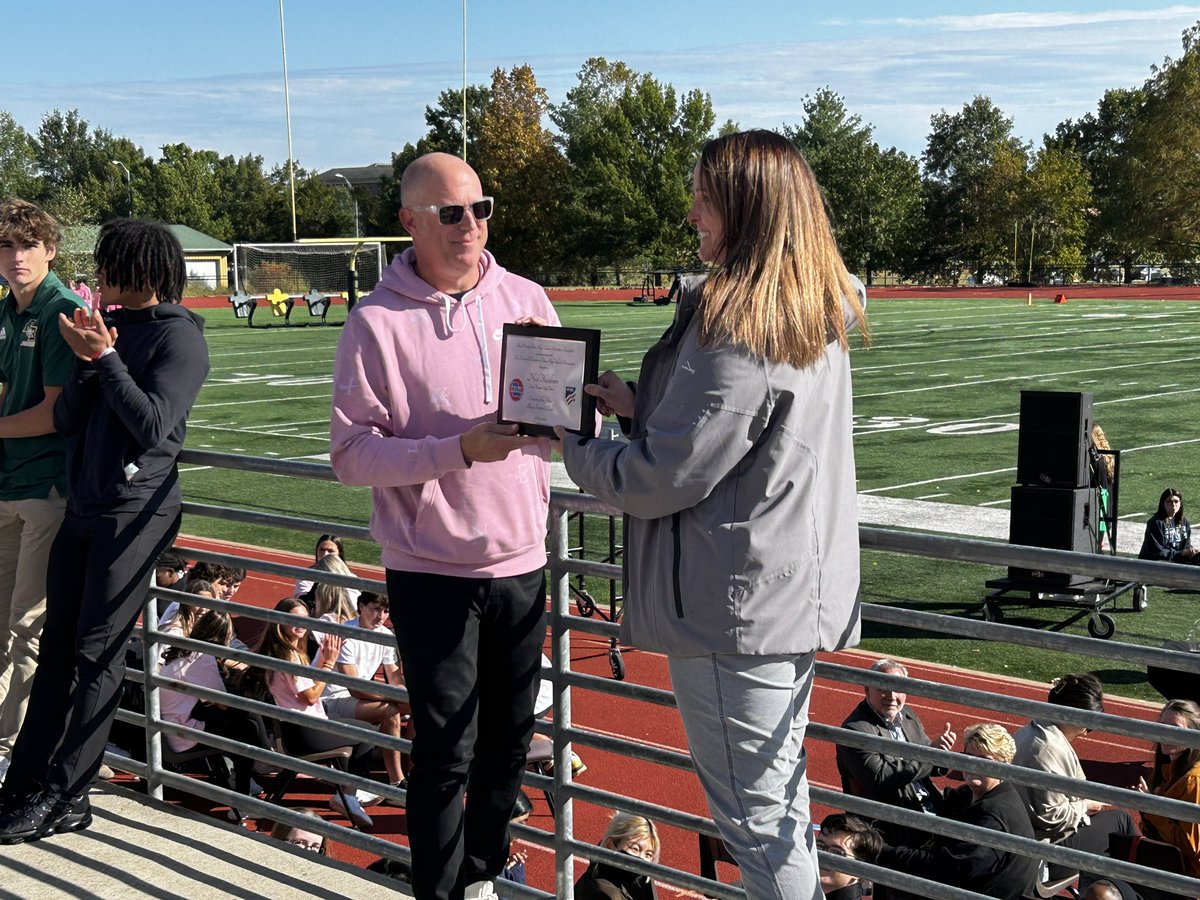 JacobSirna's tweet photo. Coach Blackburn received his MSHSAA Coach of the Year Award at today’s Homecoming Assembly! #REPROCKBRIDGE #RockBridgeRocks https://t.co/LoDQxkB63Y