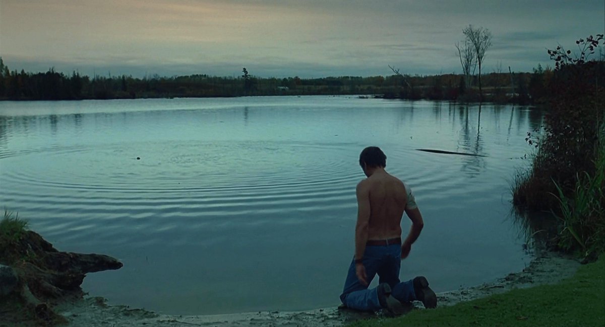 Niheaval's tweet photo. A History of Violence (2005, David Cronenberg) https://t.co/FBoJmbWowc