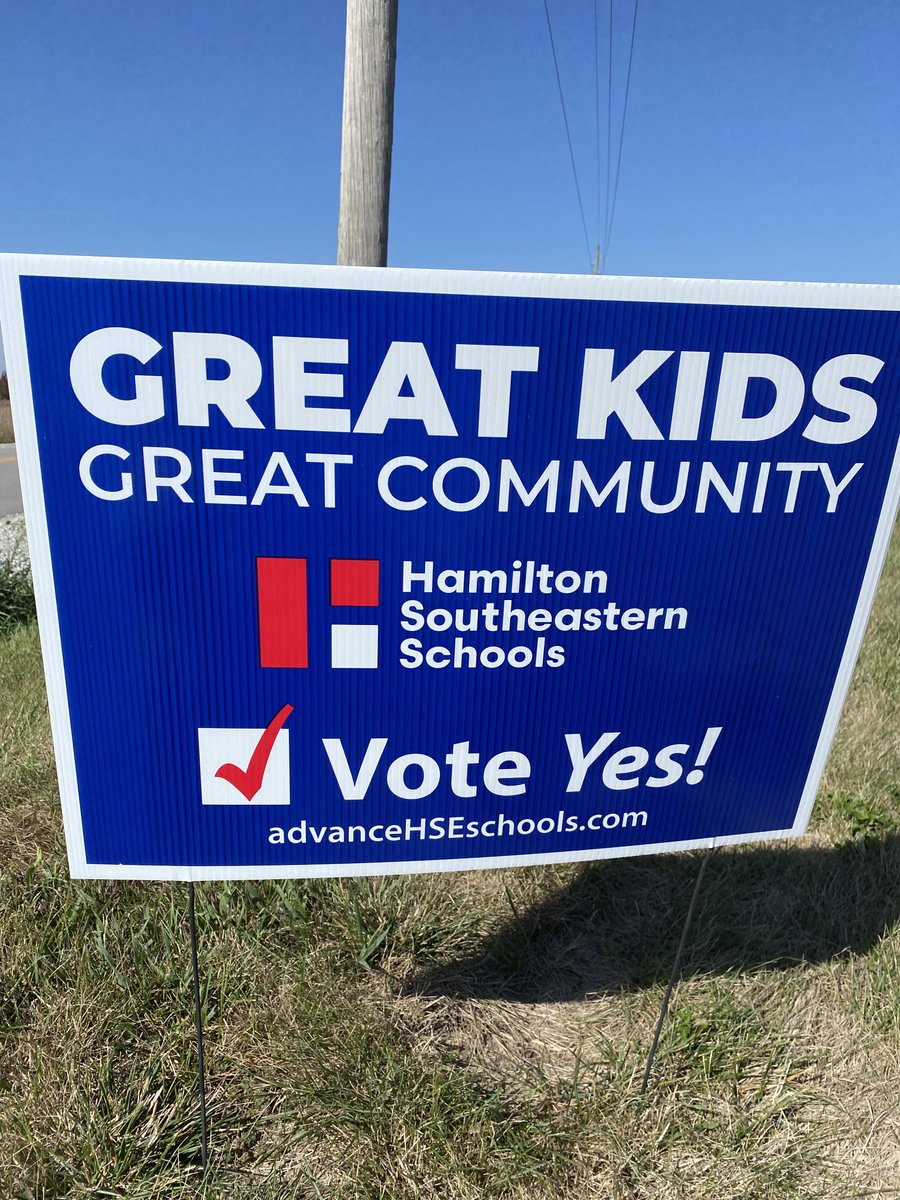 Doing our part to support the referendum. Delivered 18 signs this afternoon ✅. #greatkids #greatcommunity #voteYES