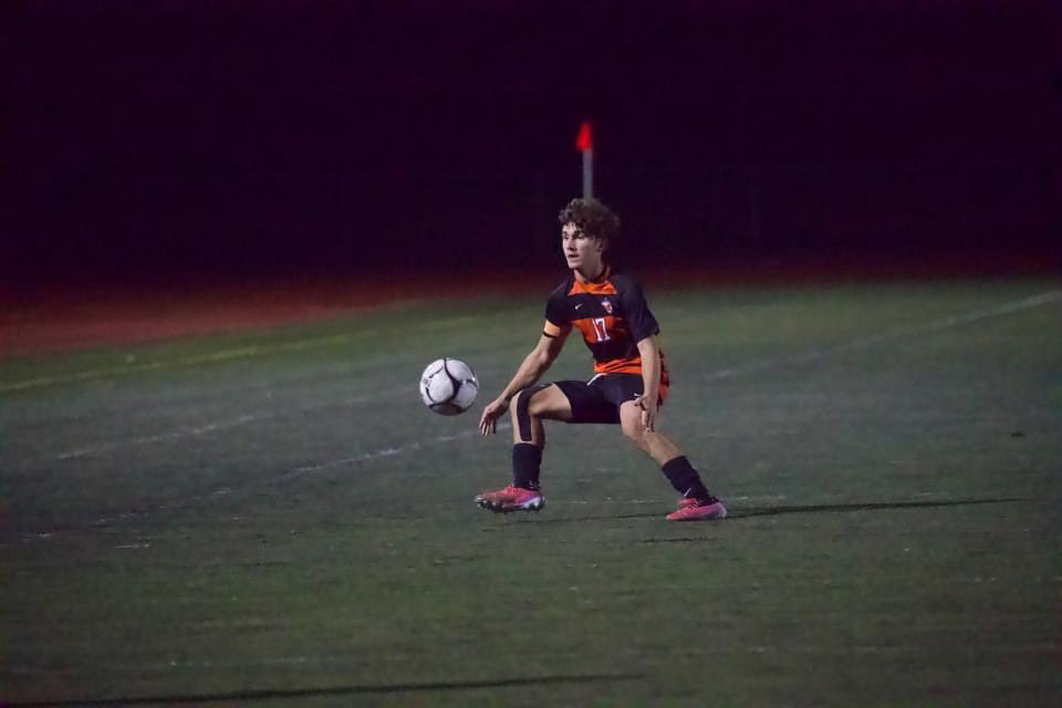 ccowan2024's tweet photo. Montville Boys Soccer just beat Stonington for the first time in a long time. We won 2-0. I scored both goals. (Linked here, https://t.co/4HPoRwdkfM) An amazing win to keep the winning streak alive. https://t.co/ipyaN6Ya3H
