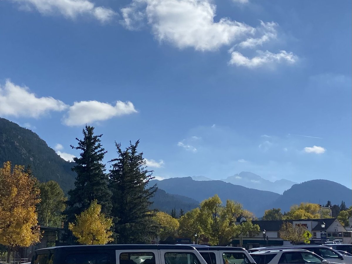 Another beautiful CO day!! We had visitors at our cabin this morning!