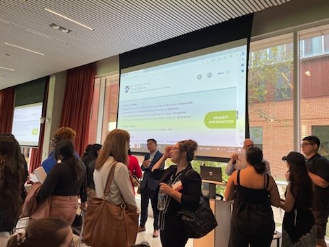 Dean Kimbro is in the methods mingle! #STaRTatRice