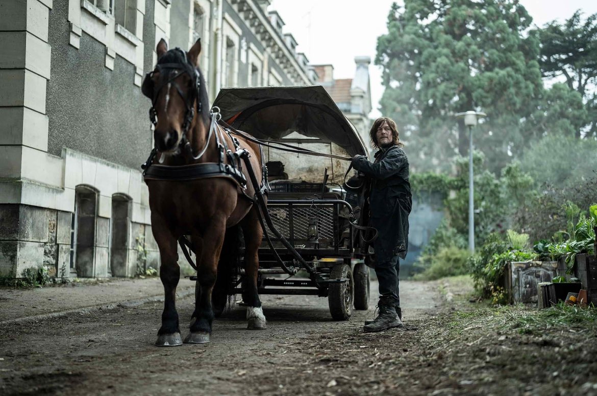 The Walking Dead: Daryl Dixon dizisi başladı. Hikaye Paris’te geçiyor.