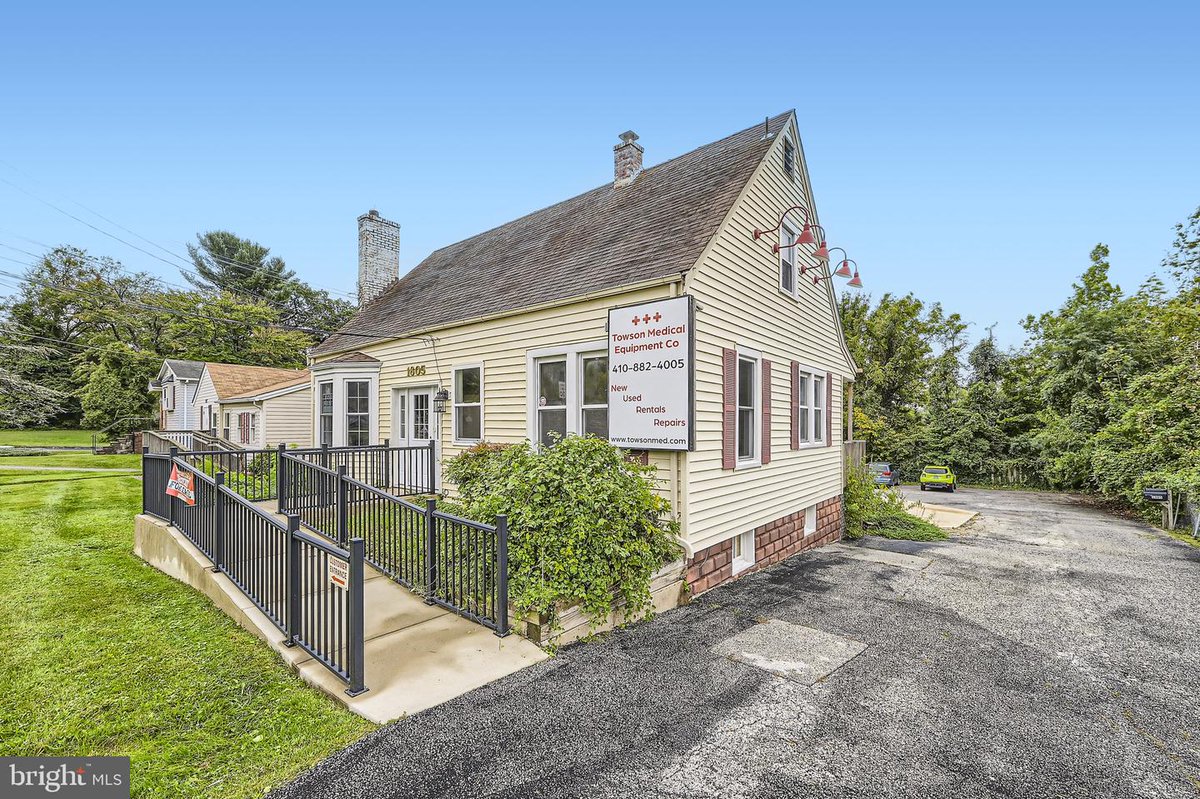 carpelibrumbooks tweet media