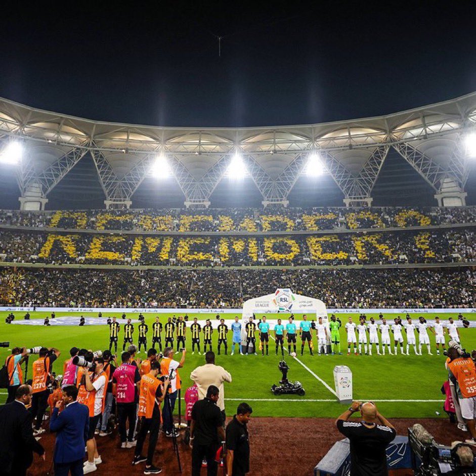 نعم نتذكرُك كيف لنا أن ننساك وأنت بوابة العُبور على مدى التاريخ ، لا جديد يُذكر #الأهلي يحكُم الديربي ويُعيد أيام السطوة والمُعاناة 💚.

#الأهلي