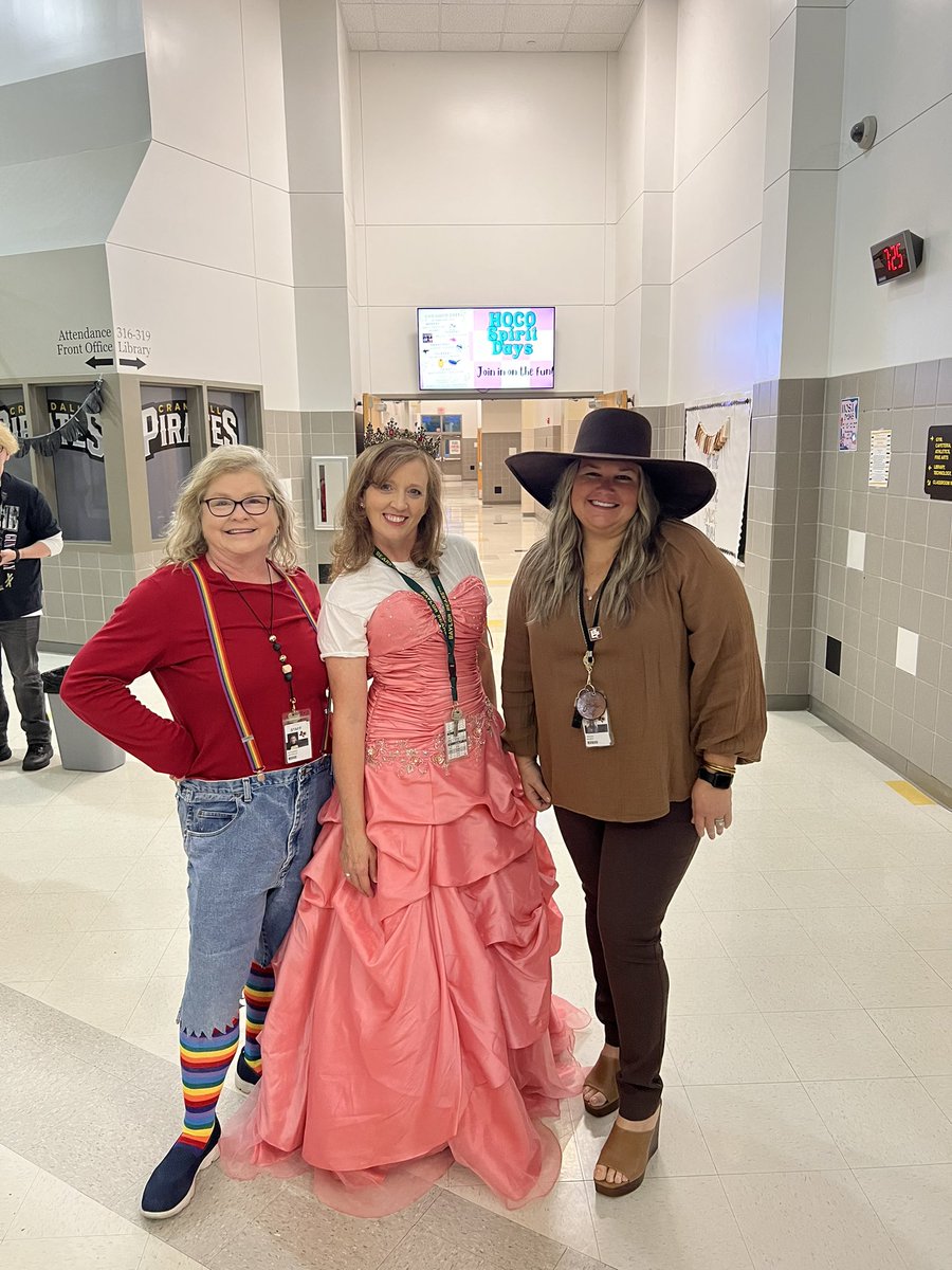 rhyme without a reason-clown, crown, brown 🤷‍♀️ #spiritweek