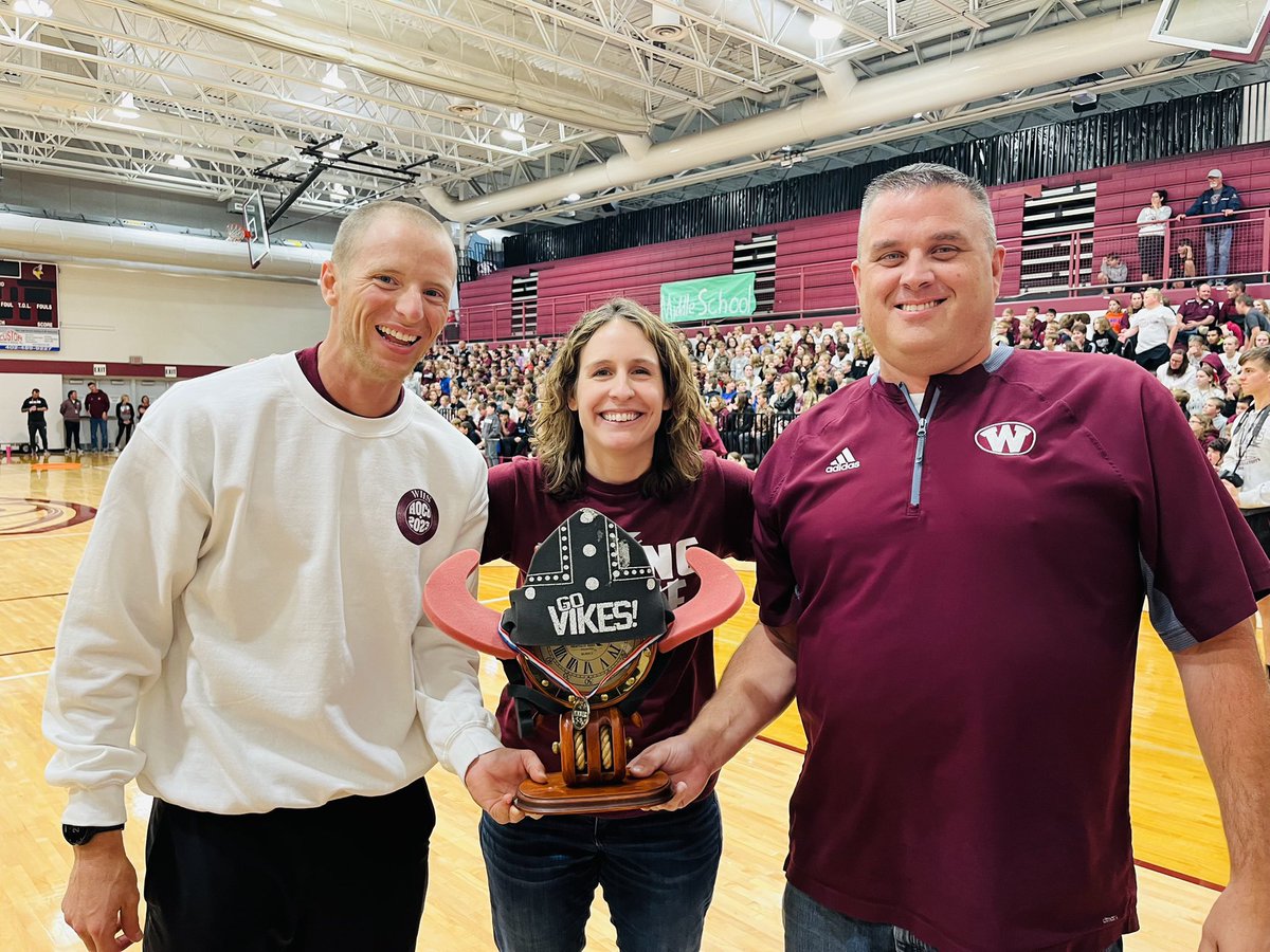 cdiddyteach's tweet photo. Thanks for an absolute W of a week! Now go get that dub on every field and court this weekend, Vikings!  🏆🔥🫶🏼

@VikingPrideCrew  @WaverlyFootbal1 @wavhighsoftball @VikesVB and @WaverlyXC (yes! The coaches are doing Market to Market) https://t.co/LWBIkeJcGK