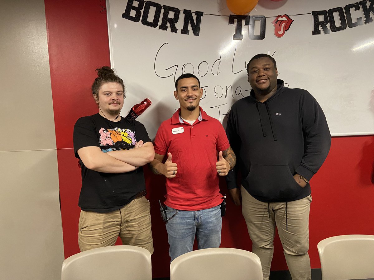 Jonathan Mora tweet media