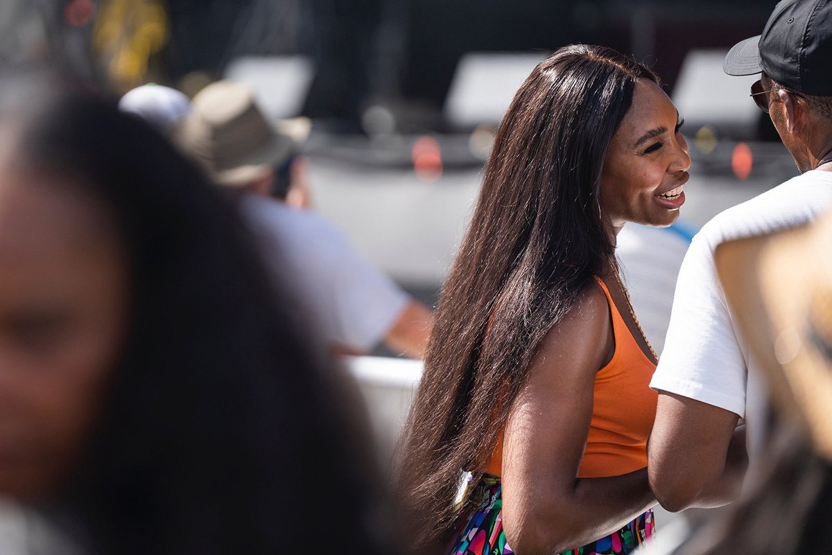 Oh hi there 👋 @Venuseswilliams sighting at @aclfestival