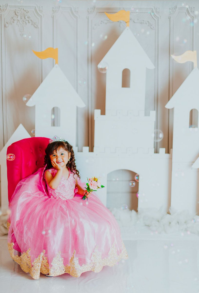 _areliss's tweet photo. Eres el ejemplo vivo de que Dios a sido bueno conmigo 💝

¡Felices 3 añitos bolita! 🎉🥹 https://t.co/nC3o7vND9l