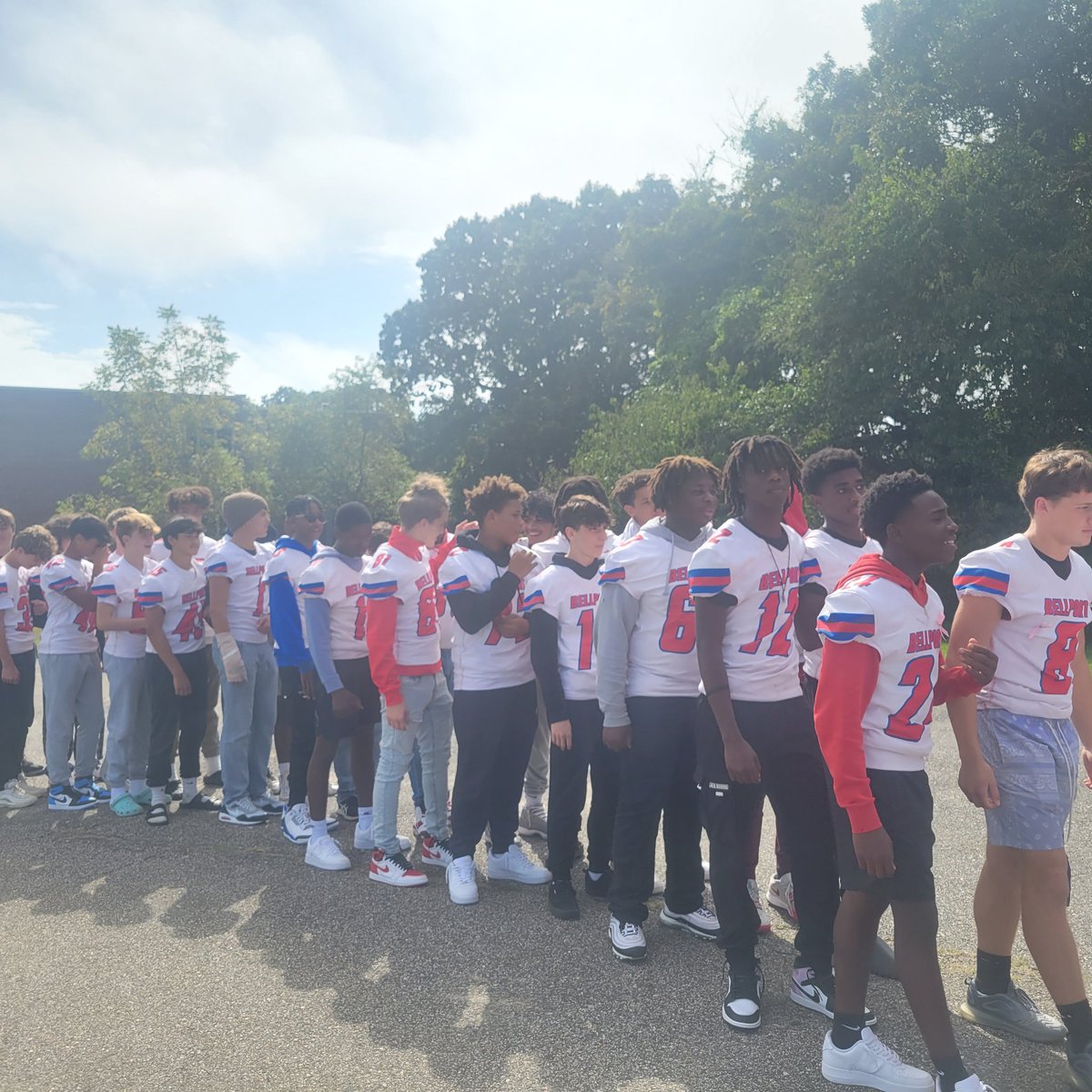 techdirSCCSD's tweet image. My first pep rally in the #ClipperNationโฏand it did not disappoint! Amazing students and staff in this community. I can't wait for Homecoming tomorrow! @BellportAthlet1 #clipperpride
