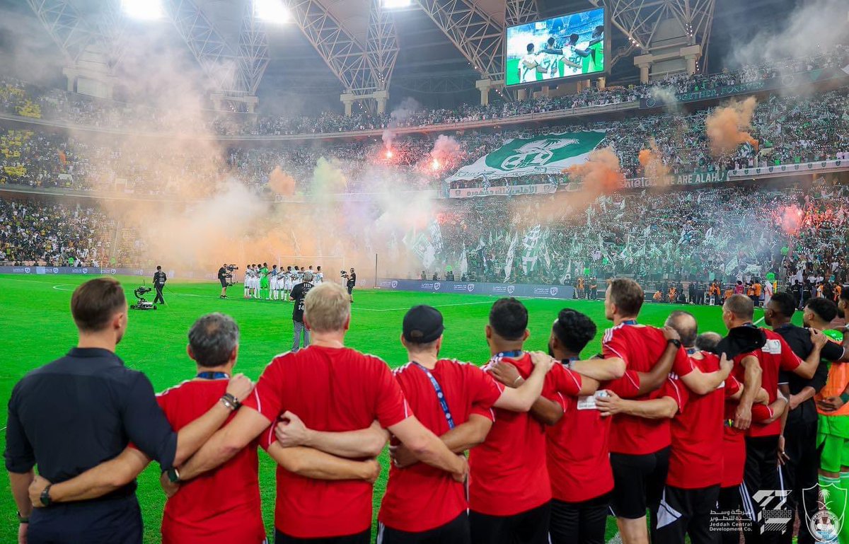 Very proud of my team. Jeddah is definitely green. VAMOS <a href="/ALAHLI_FC/">النادي الأهلي السعودي</a> 💚