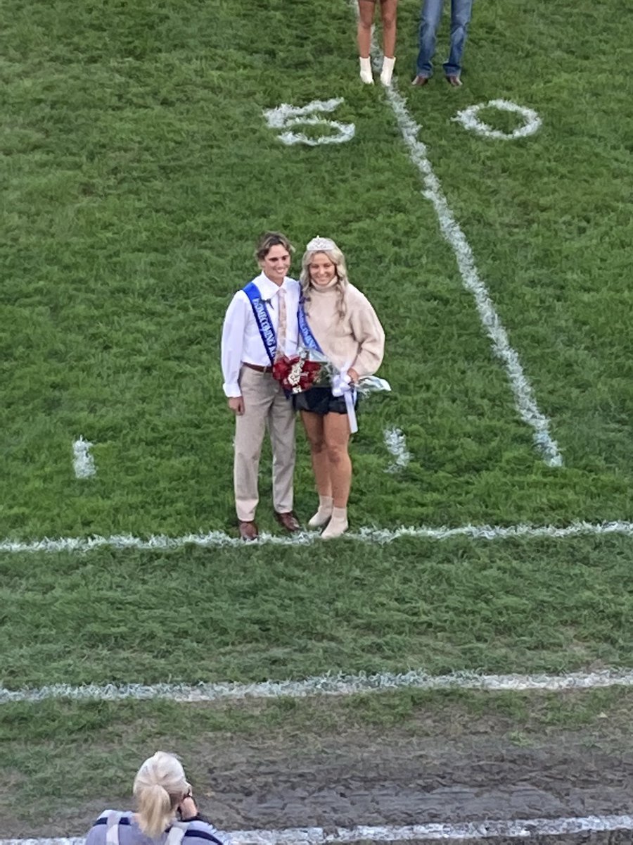 Congratulations to the HC king and queen! Lauren and Kobe!