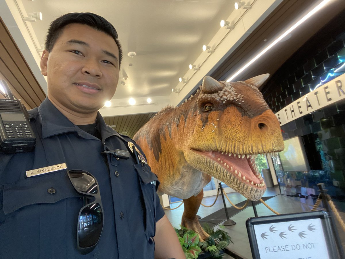 Officer K. Singleton tweet media