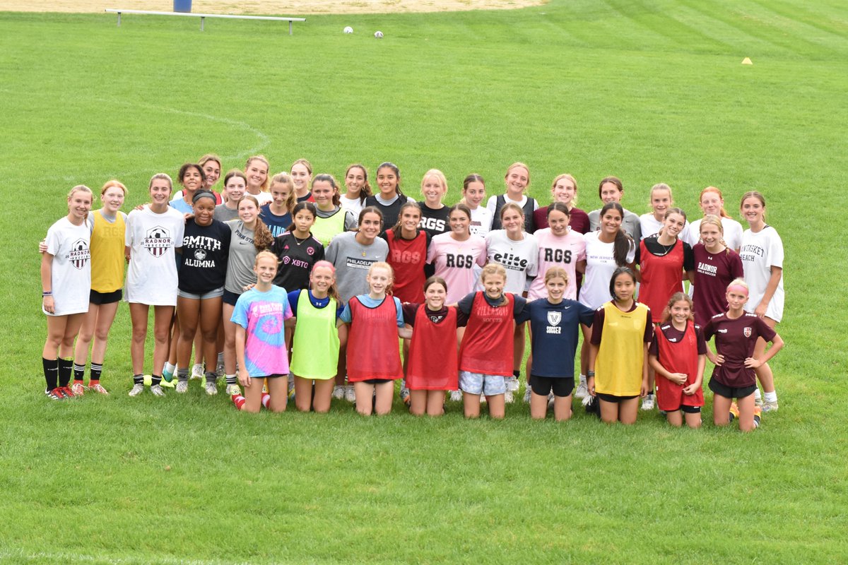 Thank you to all of the players who attended the middle school soccer clinic today. The future of Radnor Girls Soccer is bright! @radnor_raptors @RadnorTSD