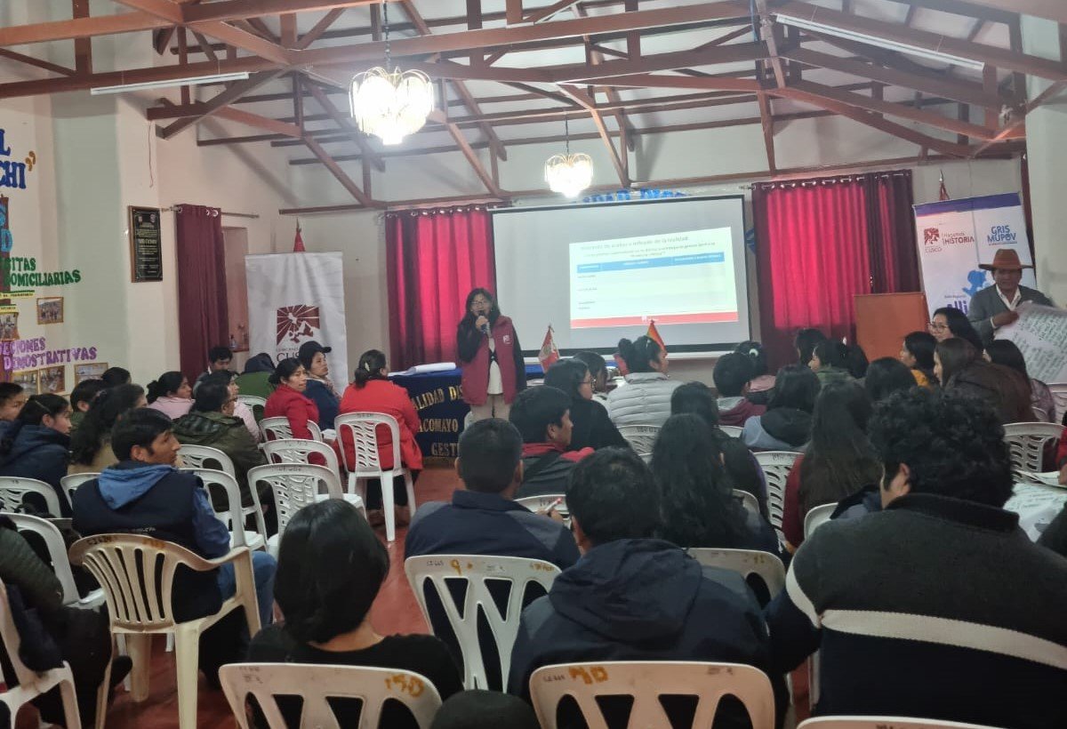 MidisPeru's tweet photo. ✅ El Midis, a través de sus especialistas en articulación, viene acompañando el desarrollo de actividades y monitoreo de avances de los pactos regionales en las regiones de Cusco, Ica y Puno, en el marco del Fondo de Estímulo al Desempeño y Logro de Resultados Sociales (FED). https://t.co/kRexhTbcrH