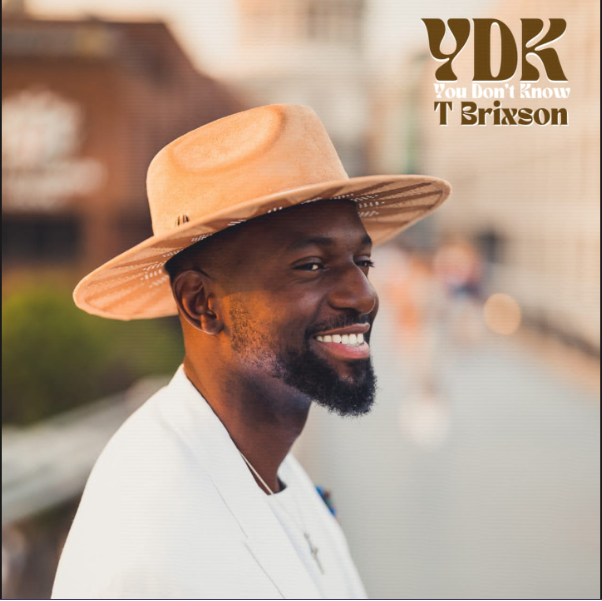 KISSFMLAGOS's tweet photo. #KissFMLagos |
#GoodMusicGoodTalk💊 💊

▶️You Don't Know - @tbrixson x @tune_afrique

| #MusicRoll w @DjRatusNg https://t.co/VNTPiz6leK