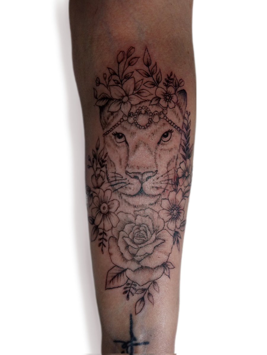 From paper to skin! #tattoo #tattooart #MysticalRoseTattoo 🦁♀️🌹